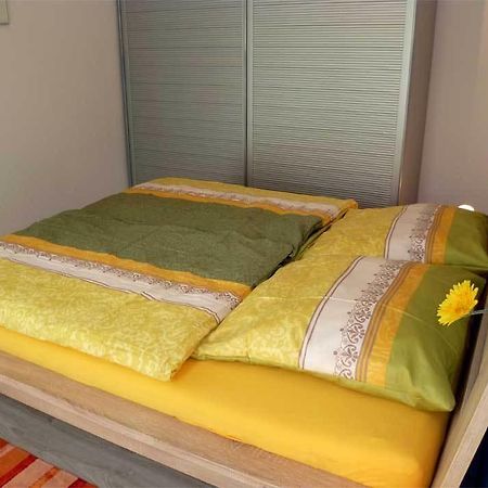 Ferienwohnung Am Bienenfeld Эттенхайм Экстерьер фото