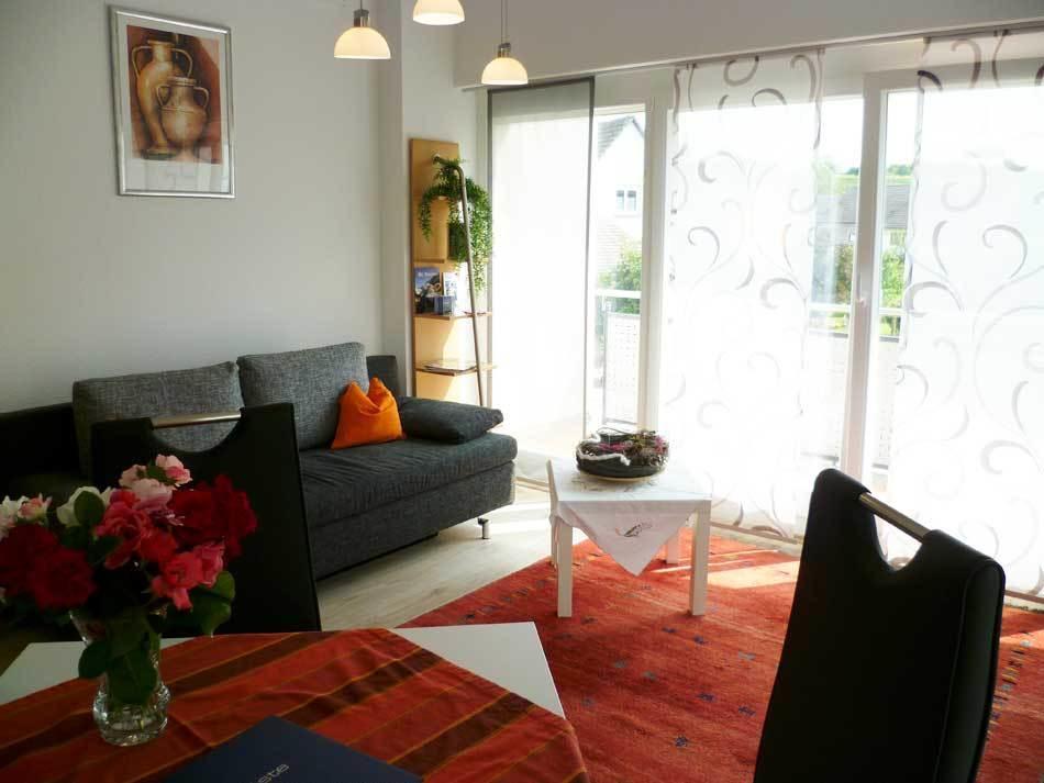 Ferienwohnung Am Bienenfeld Эттенхайм Номер фото