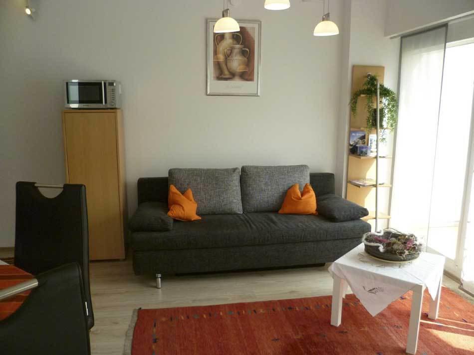 Ferienwohnung Am Bienenfeld Эттенхайм Номер фото